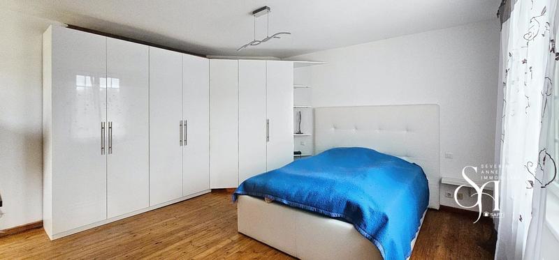 Maison - 315 m² - 6 pièces