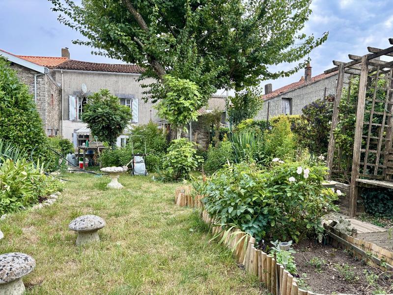 Maison de ville - 96 m² - 5 pièces