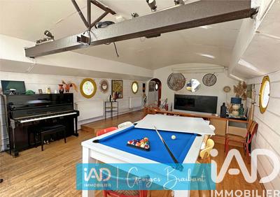 Maison - 170 m² - 8 pièces