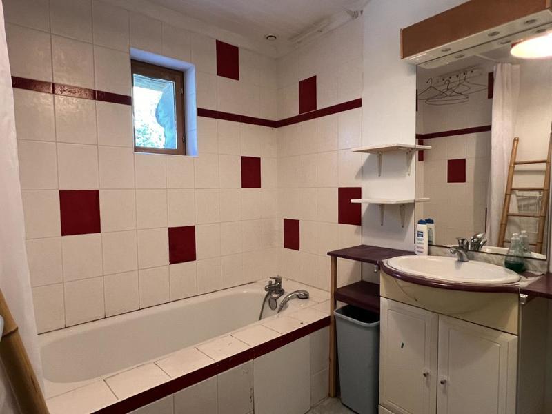 Maison en pierre - 92 m² - 5 pièces