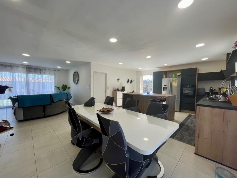 Maison - 105 m² - 4 pièces