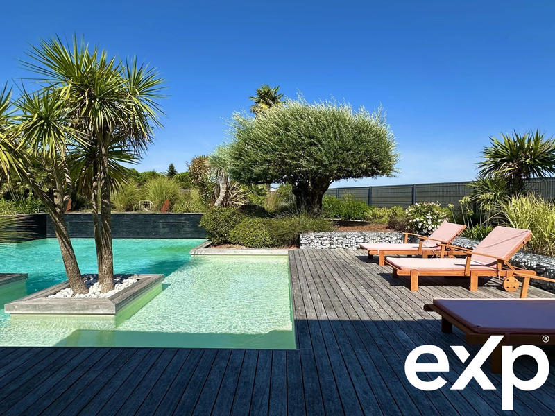 Villa - 187 m² - 13 pièces