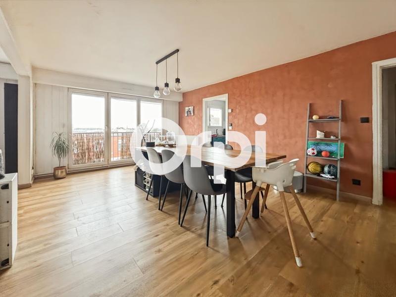 Appartement - 81 m² - 3 pièces