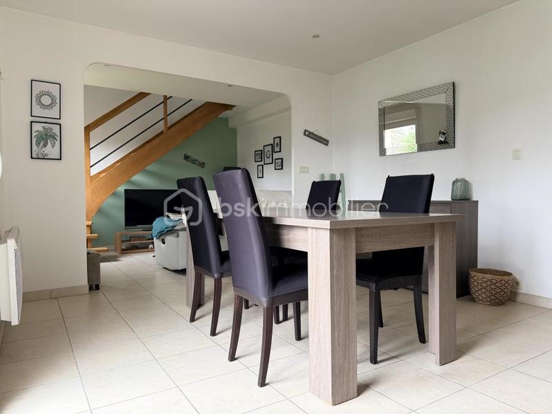 Maison traditionnelle - 87 m² - 4 pièces