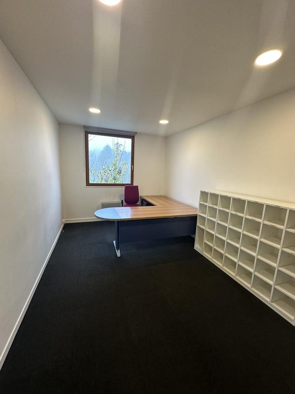 Local d'activités - 554 m² - 6 pièces