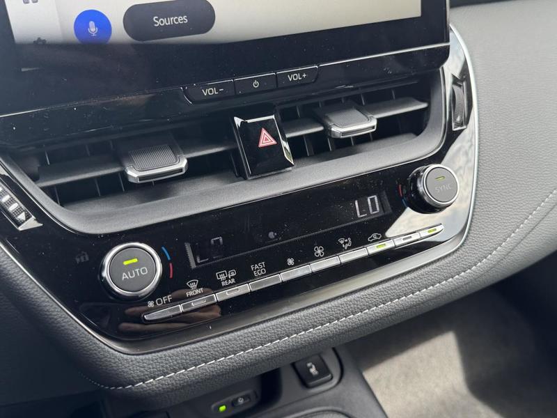 Toyota corolla touring sports Hybride 140ch Design