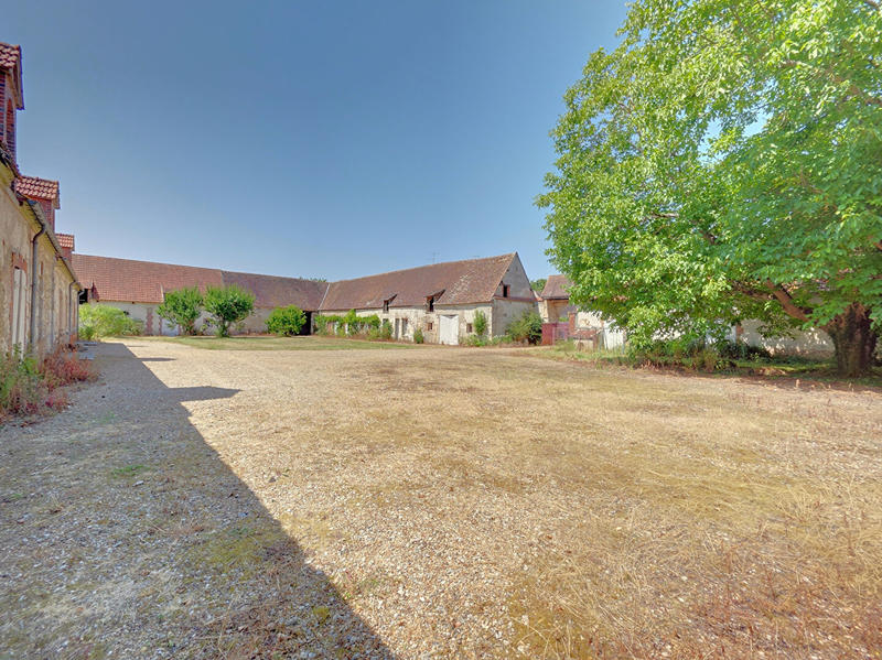 Maison - 265 m² - 10 pièces