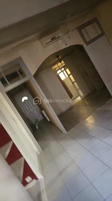 Immeuble - 250 m² - 9 pièces