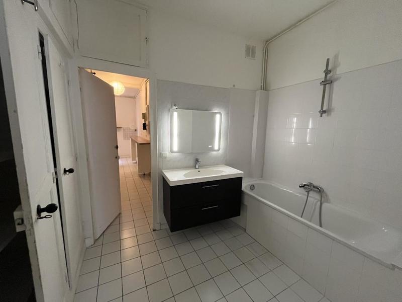 Appartement - 100 m² - 4 pièces