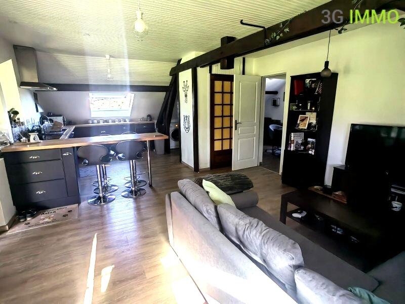 Maison - 260 m² - 10 pièces