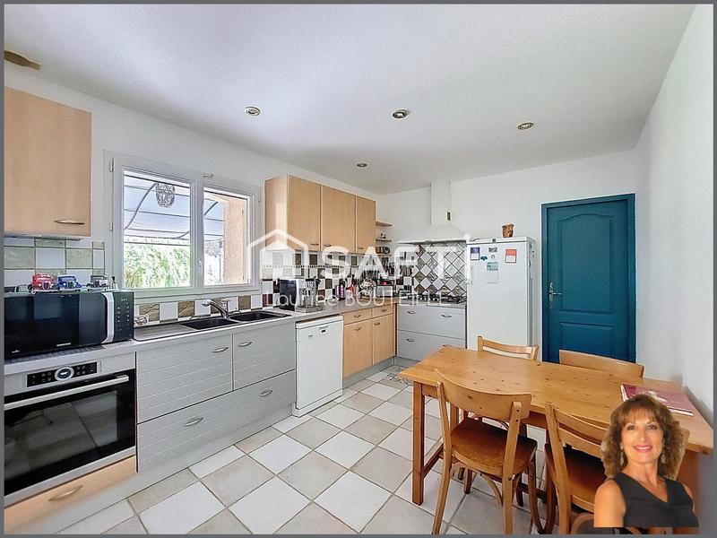 Maison - 202 m² - 8 pièces