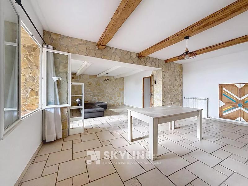 Maison - 122 m² - 4 pièces