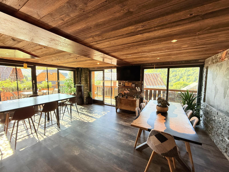 Châlet - 159 m² - 8 pièces