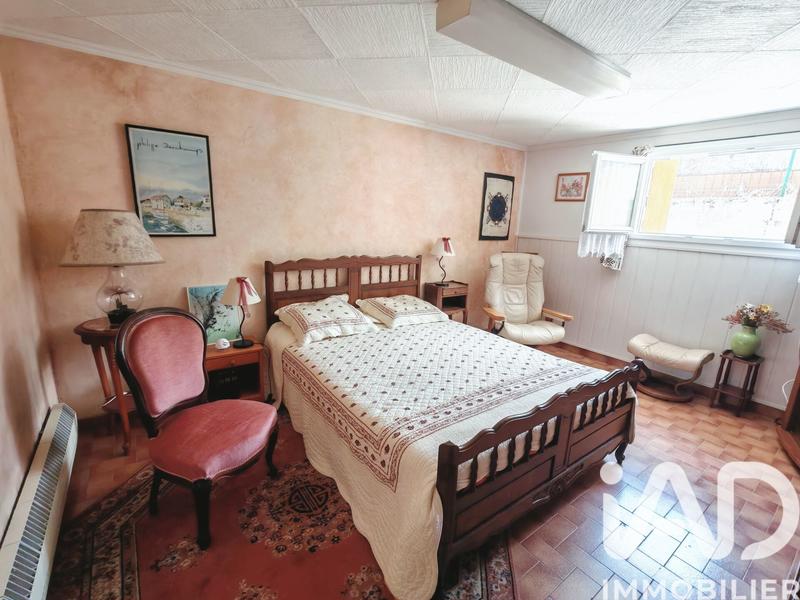 Maison - 206 m² - 7 pièces