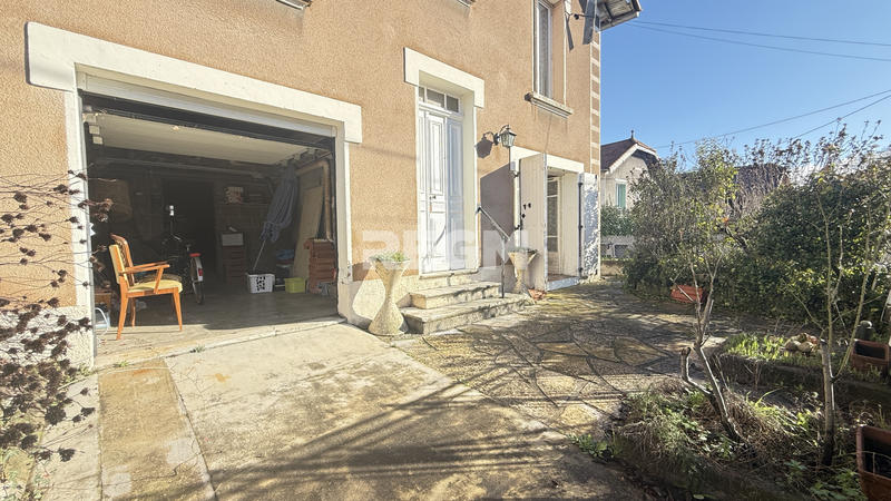 Maison - 95 m² - 5 pièces