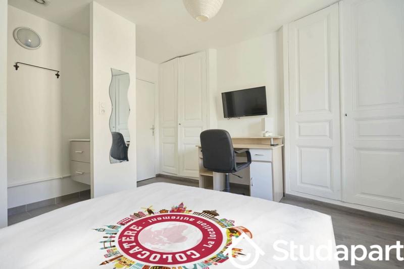 Chambre - 12 m² - 1 pièce