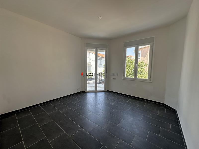 Immeuble - 147 m² - 6 pièces