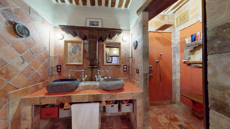 Maison - 397 m² - 11 pièces