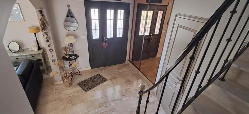 Maison - 189 m² - 8 pièces