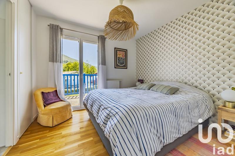 Maison - 93 m² - 5 pièces