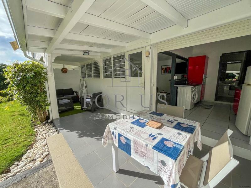 Villa - 200 m² - 10 pièces