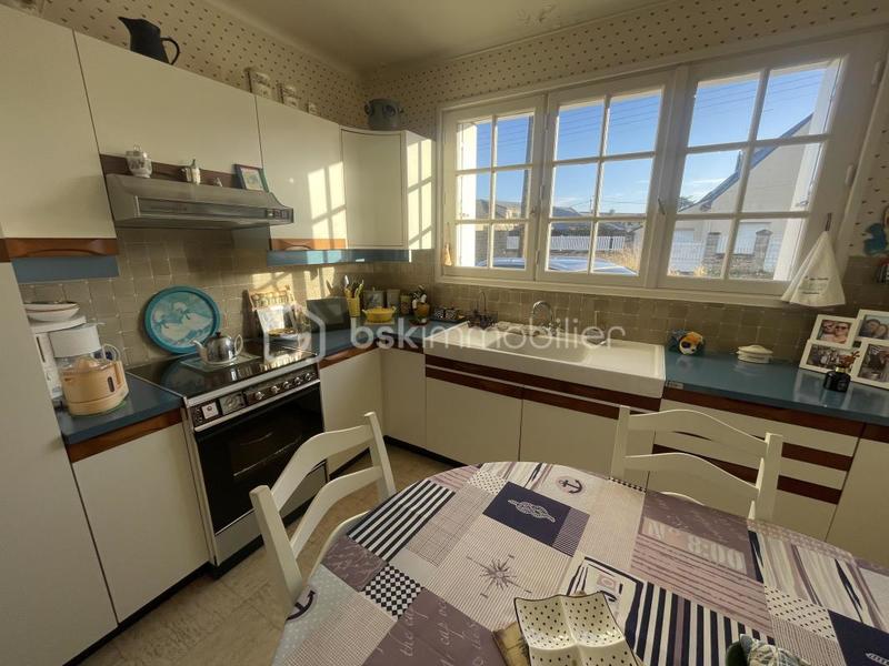 Maison traditionnelle - 140 m² - 6 pièces