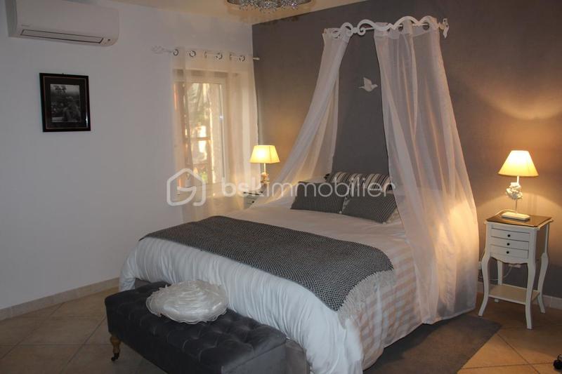 Propriété - 396 m² - 10 pièces