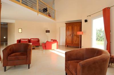 Maison - 255 m² - 10 pièces