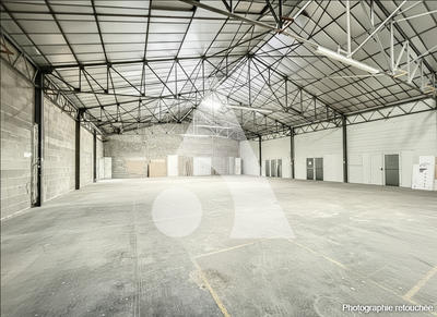 Local d'activité / Entrepôt - 490 m²