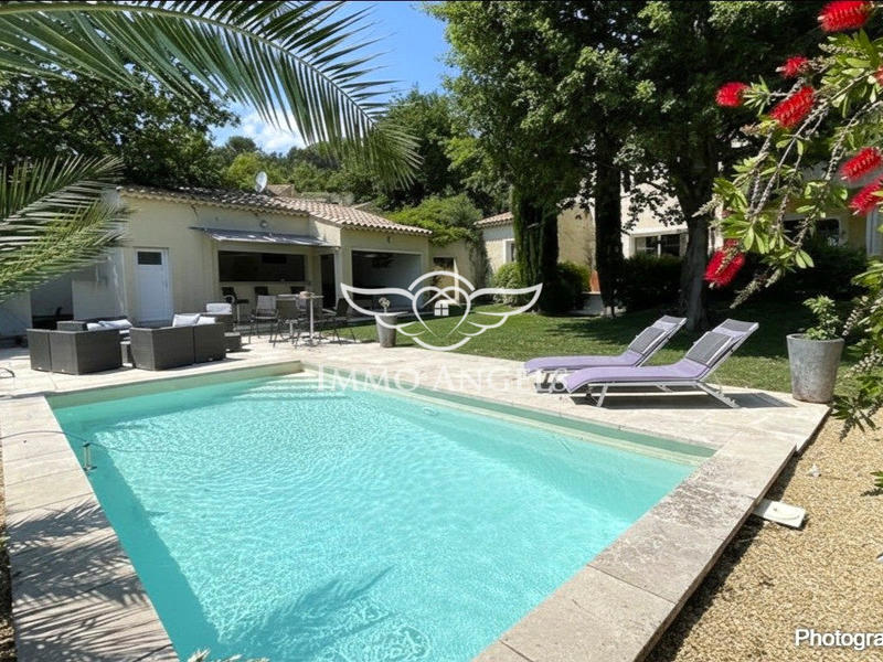 Maison - 147 m² - 5 pièces