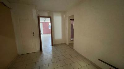 Divers - 300 m² - 4 pièces