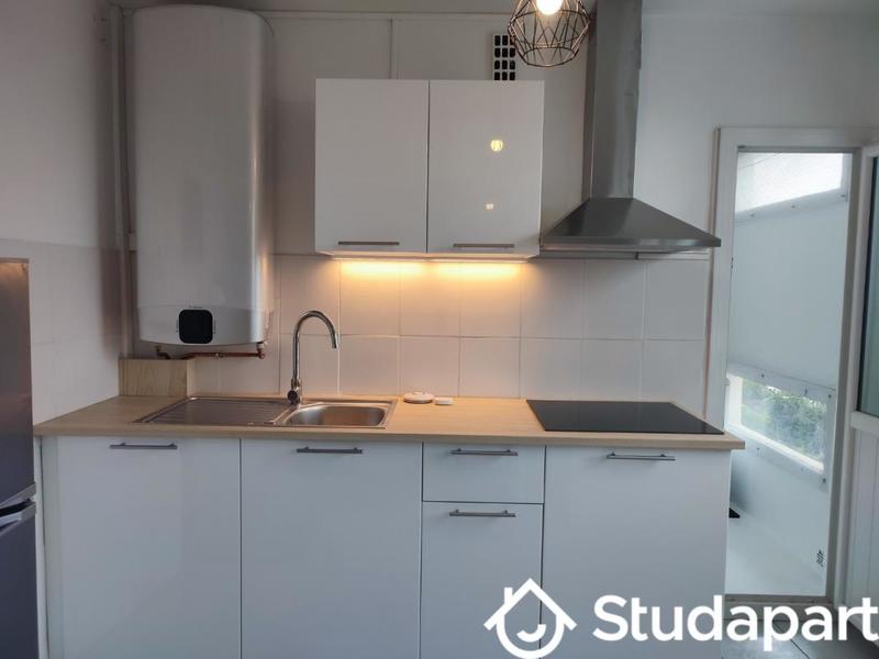 Chambre - 12 m² - 1 pièce