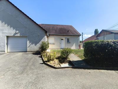 Maison - 99 m² - 6 pièces