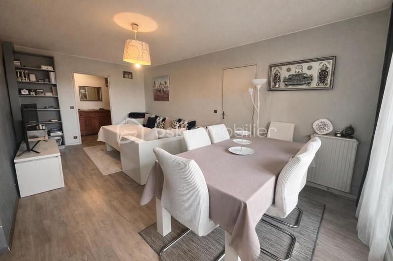 Appartement - 80 m² - 4 pièces