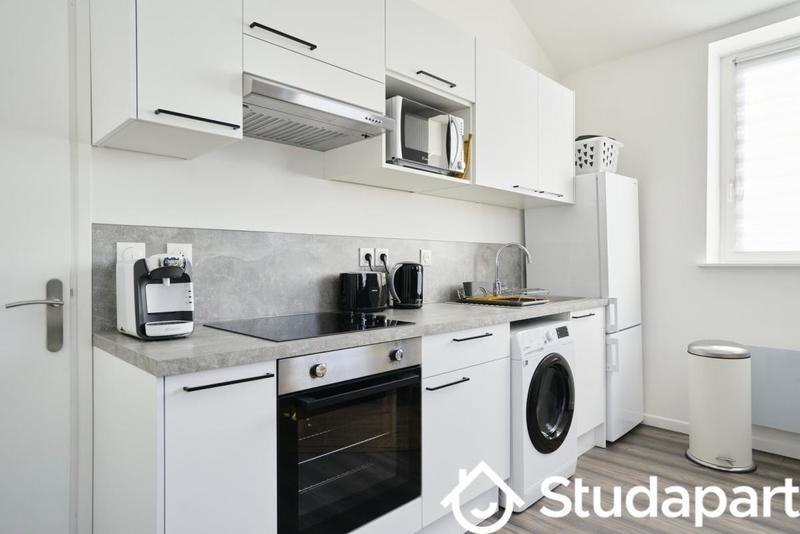 Chambre - 9 m² - 1 pièce