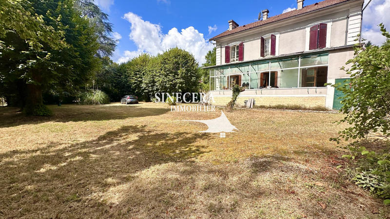 Maison - 140 m² - 9 pièces