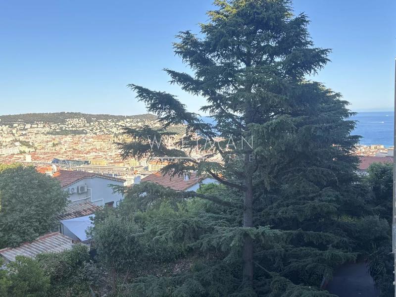 Appartement - 91 m² - 4 pièces