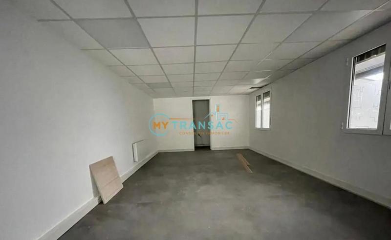 Local d'activité / Entrepôt - 344 m²