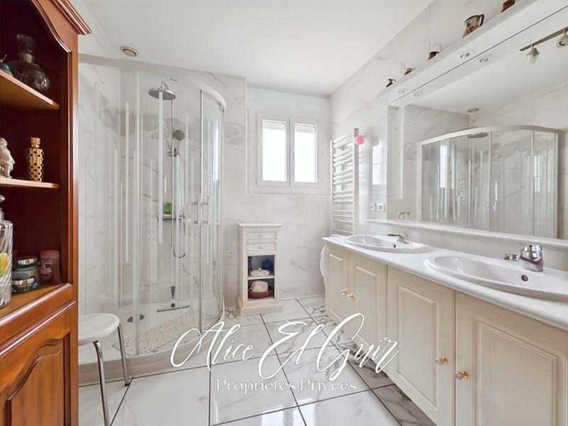 Maison - 158 m² - 5 pièces