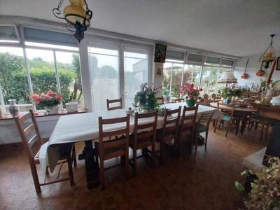 Maison - 147 m² - 7 pièces