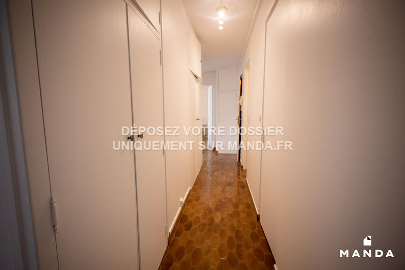 Chambre - 10 m² - 4 pièces