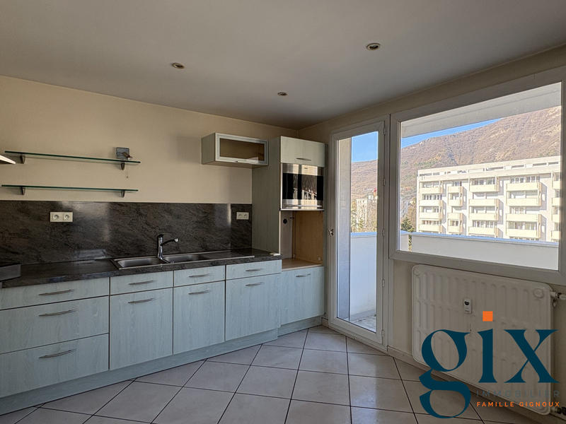 Appartement - 76 m² - 3 pièces