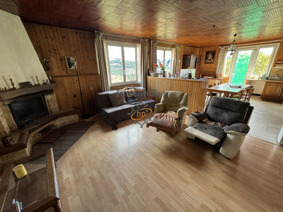 Maison - 310 m² - 12 pièces