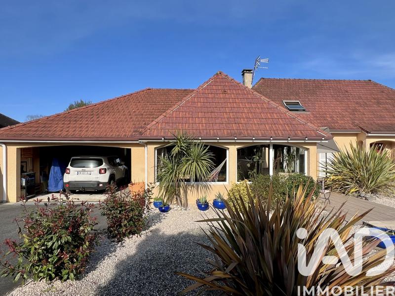 Maison - 200 m² - 7 pièces