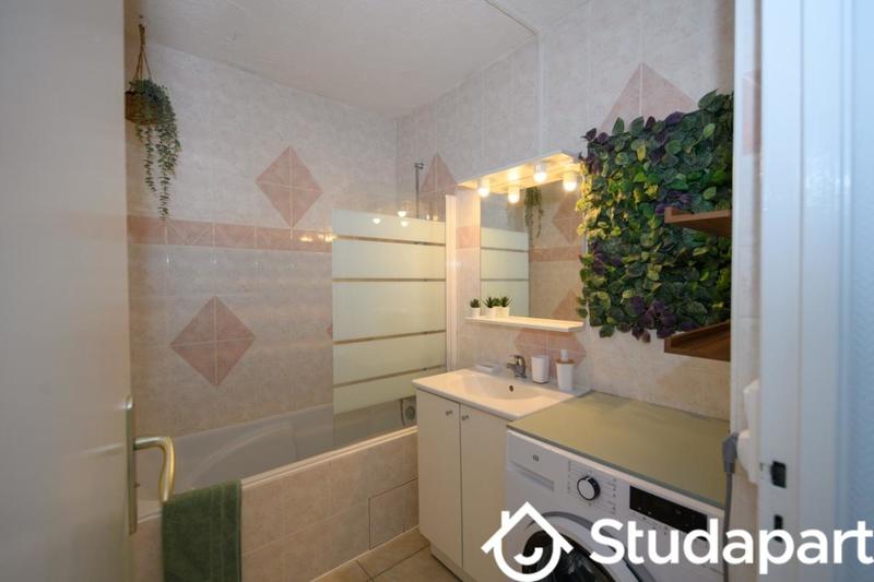 Chambre - 9 m² - 1 pièce