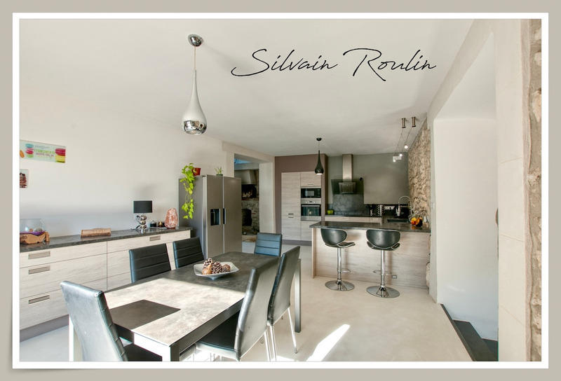 Maison - 282 m² - 8 pièces