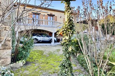 Maison en pierre - 90 m² - 4 pièces