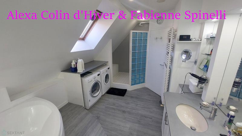 Pavillon - 151 m² - 6 pièces