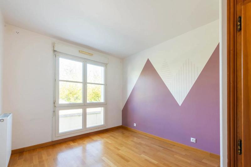 Appartement - 92 m² - 5 pièces