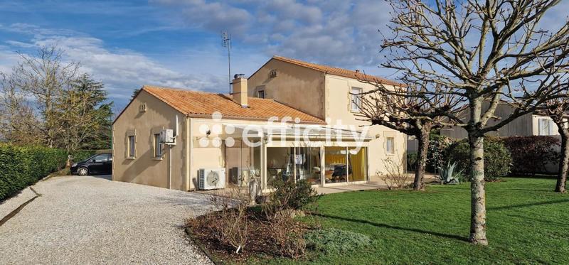 Pavillon - 160 m² - 6 pièces